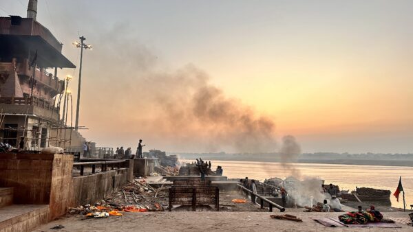 Burning gath in Varanasi early in the morning scaled